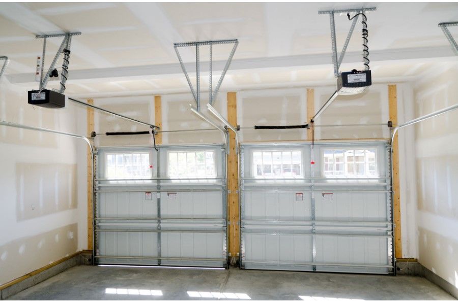 5 Great Reasons Why You Need to Have a New Garage Door Now!